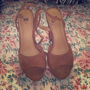 Nude platform heels